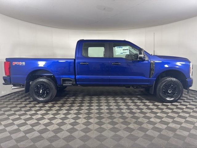 2026 Ford F-250 XL photo 2