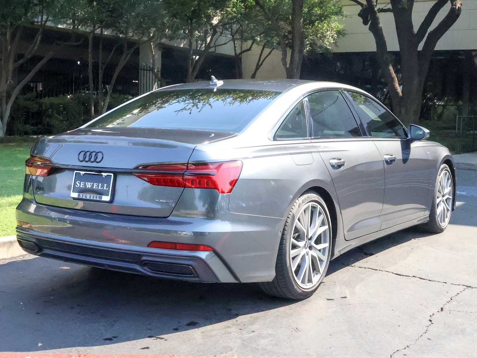 2022 Audi A6 Quattro Premium Plus photo 2