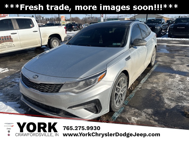 2020 Kia Optima SE's photo