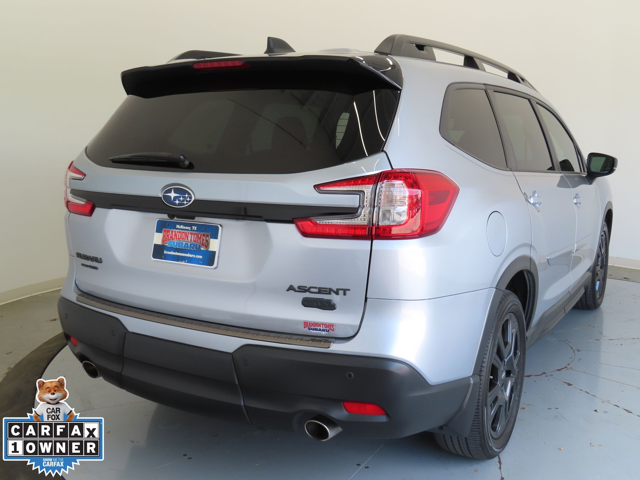 2024 Subaru Ascent Onyx Edition photo 3