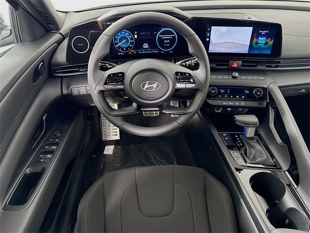 2025 Hyundai Elantra Hybrid SEL Sport photo 26