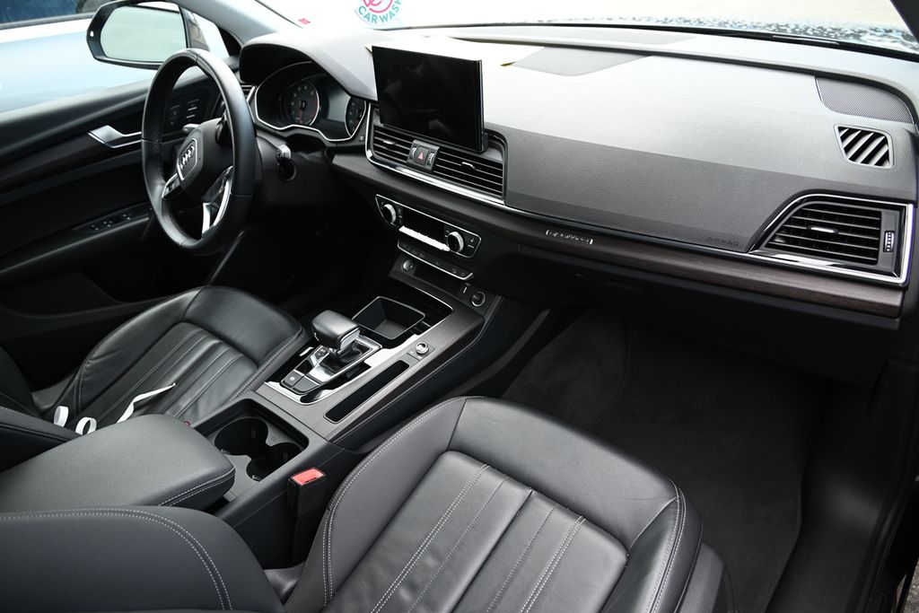 2023 Audi Q5 45 S line Premium photo 7