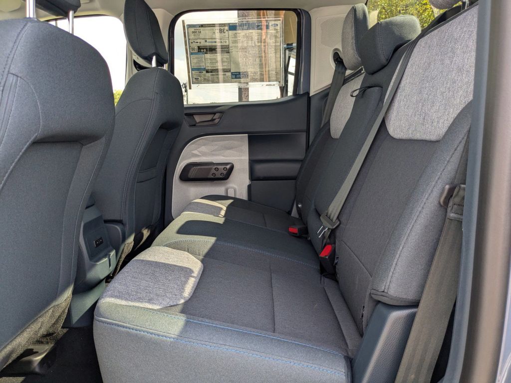 2025 Ford Maverick XLT photo 12
