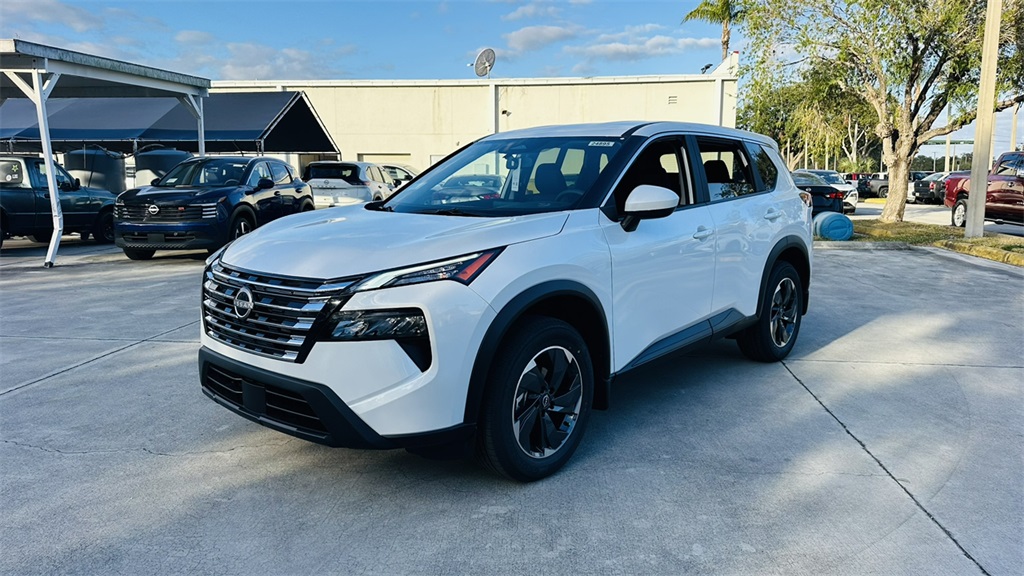 2026 Nissan Rogue SV photo 3
