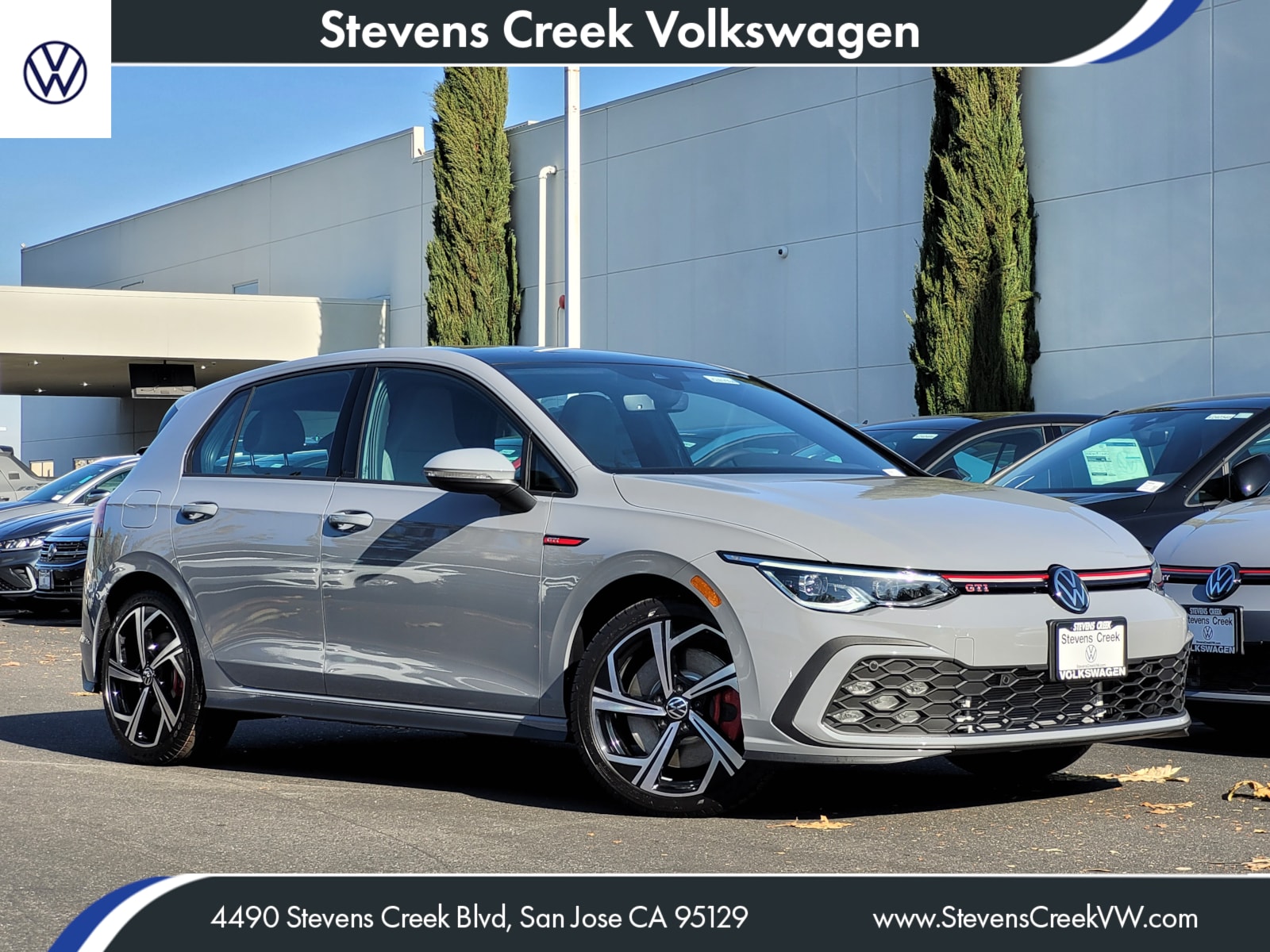 2024 Volkswagen Golf GTI SE's photo