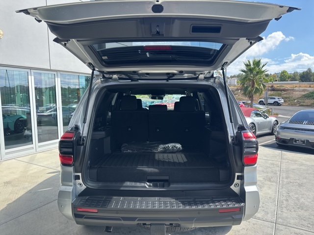 2025 Toyota 4Runner TRD Off-Road photo 9
