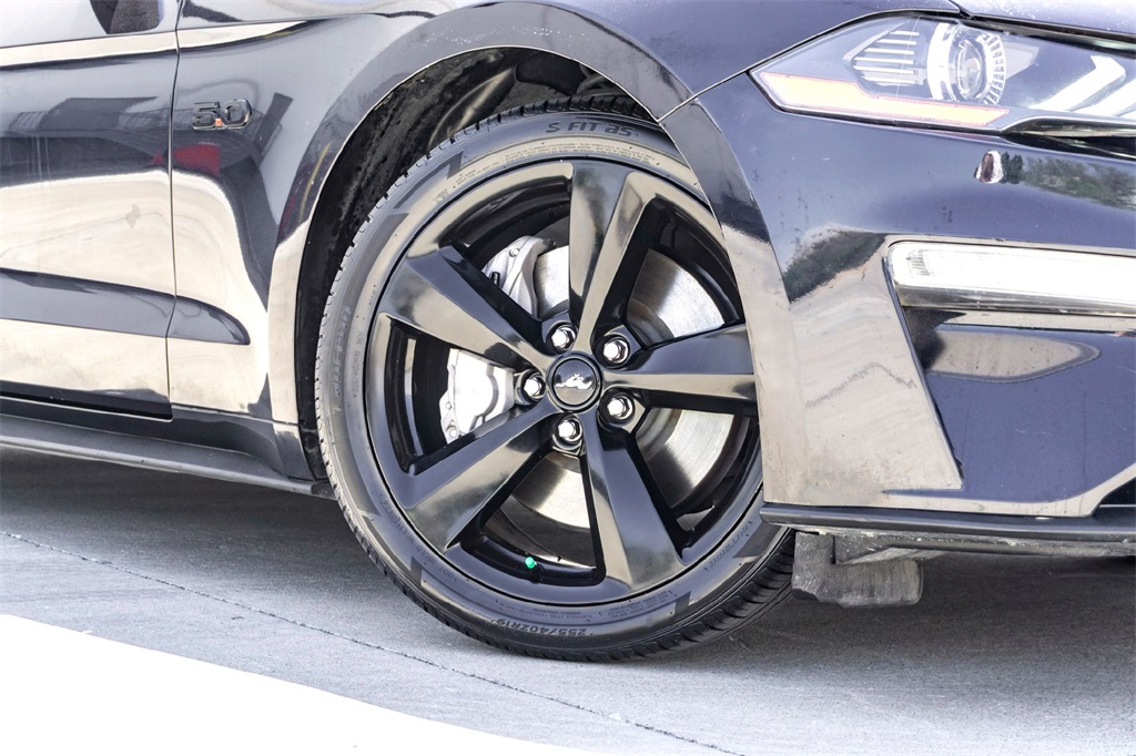 2021 Ford Mustang GT photo 2