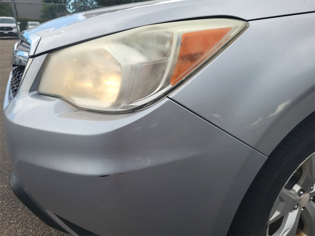 2014 Subaru Forester 2.5i Premium photo 5