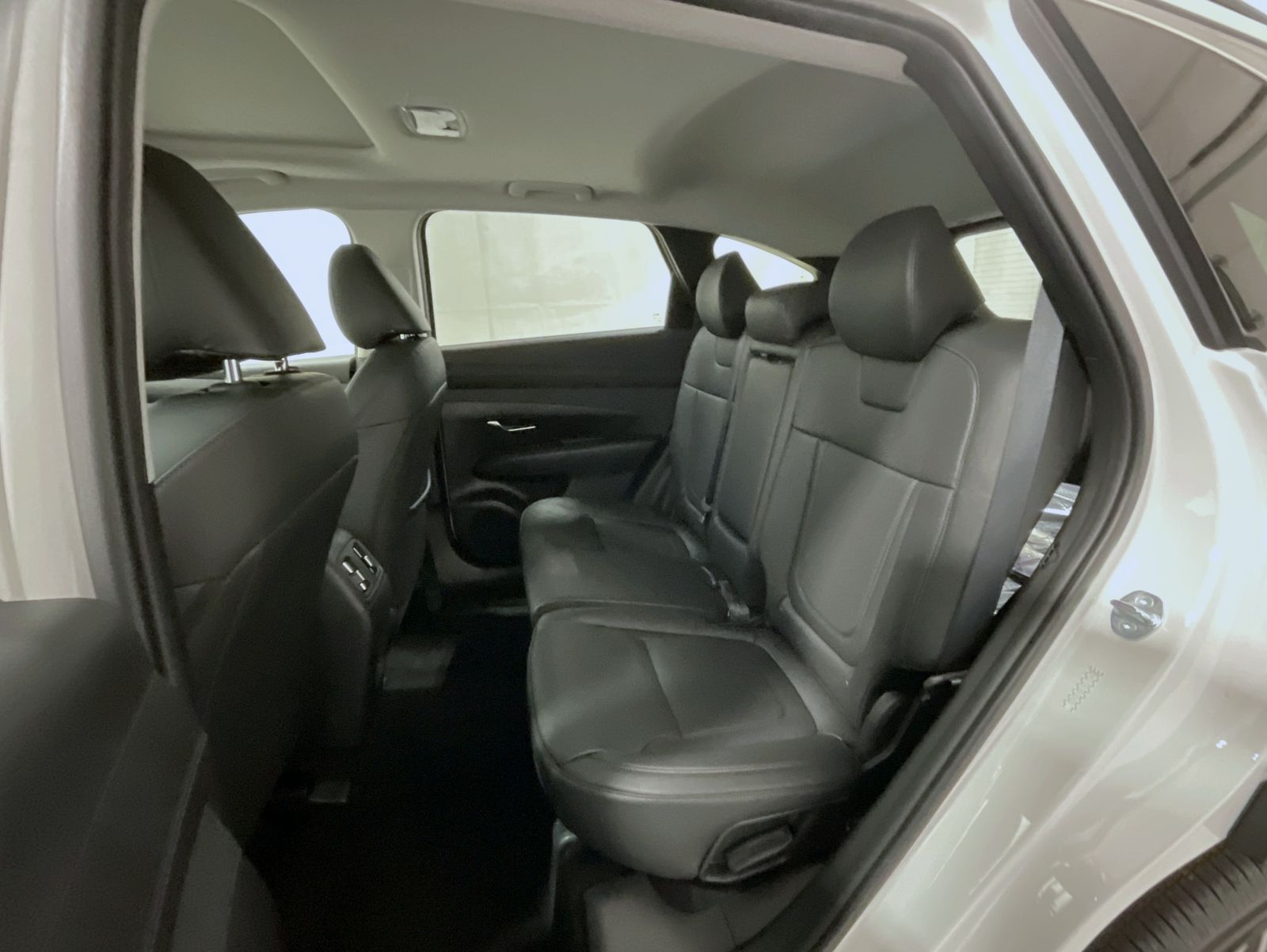 2025 Hyundai Tucson SEL Convenience photo 11