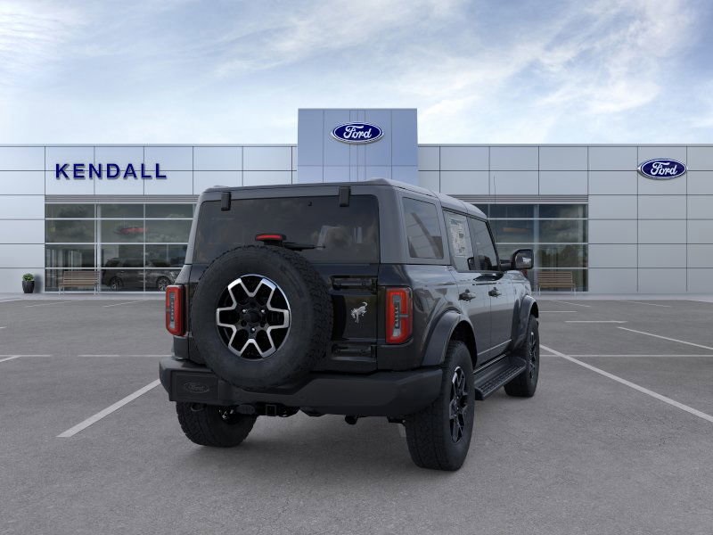 2025 Ford Bronco Outer Banks photo 8
