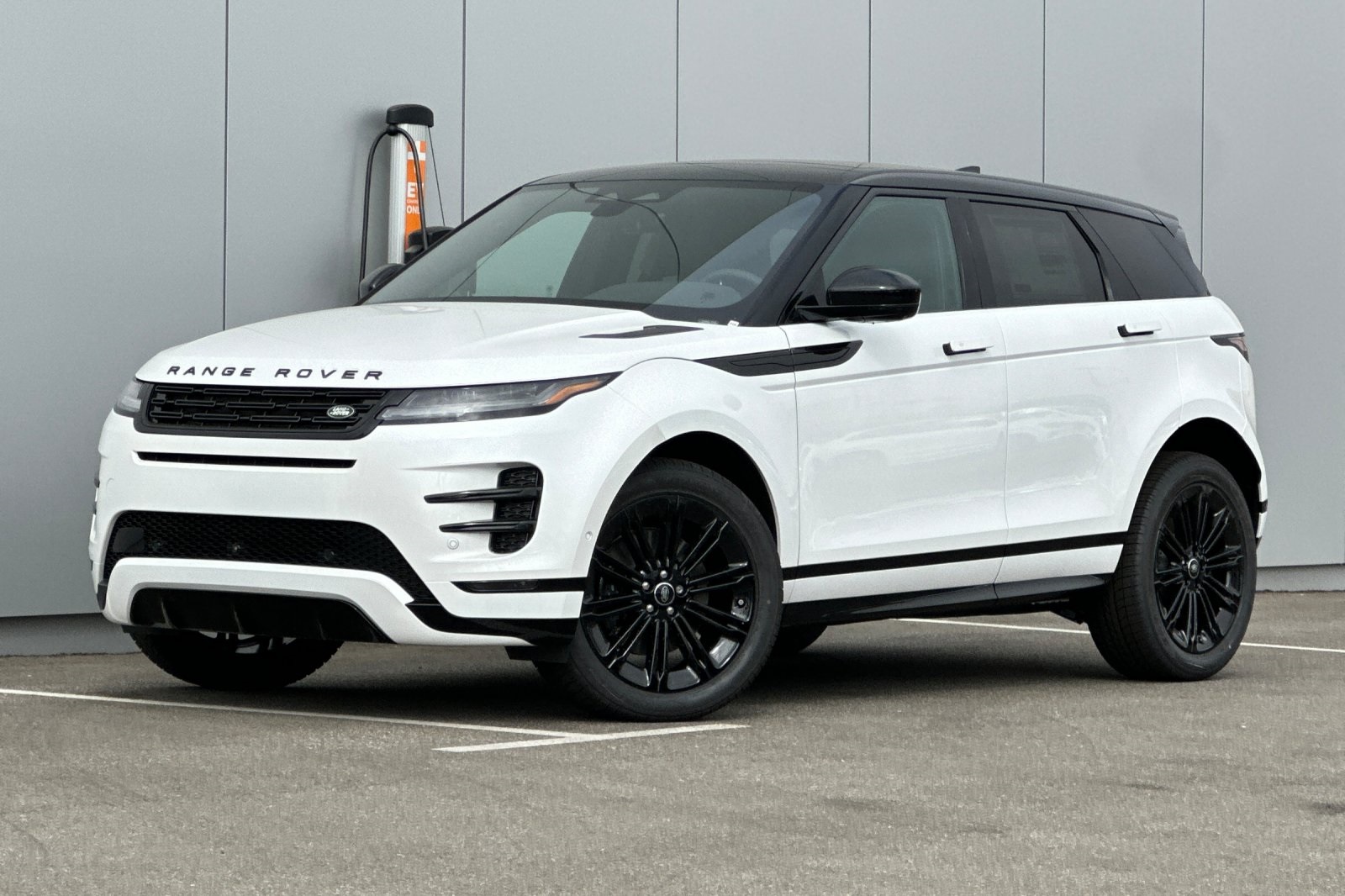 2026 Land Rover Range Rover Evoque