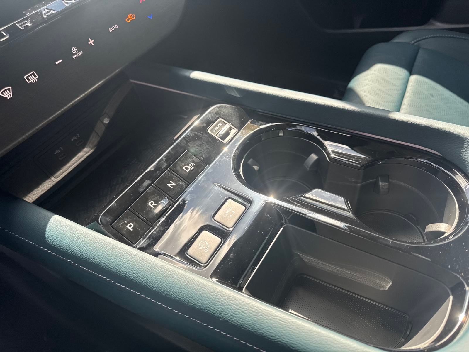 2025 Nissan Murano Platinum photo 23