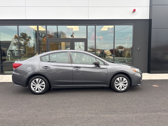 2019 Subaru Impreza 2.0i photo 2