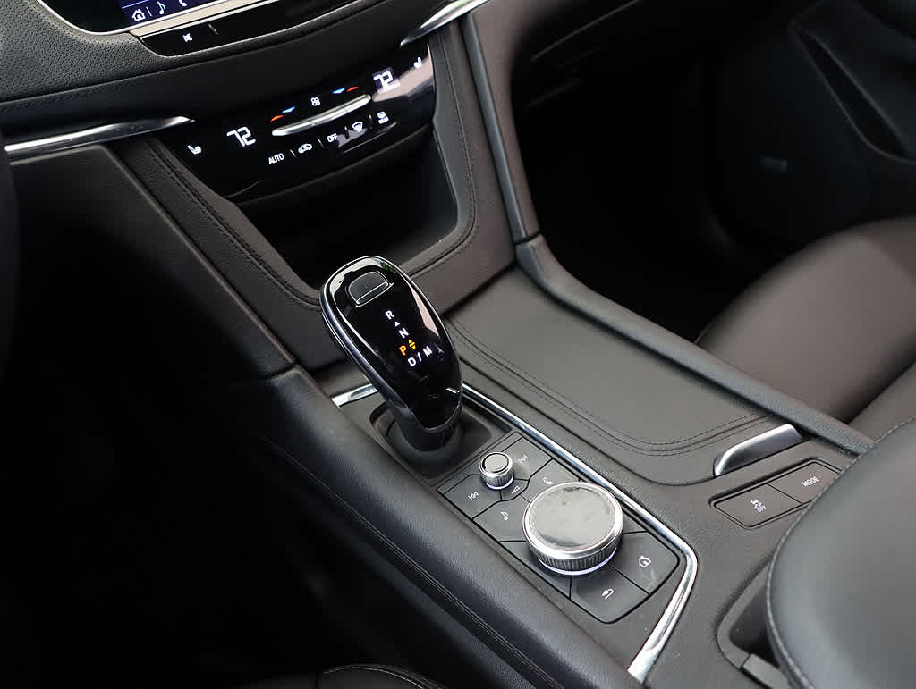2022 Cadillac XT5 Luxury photo 21