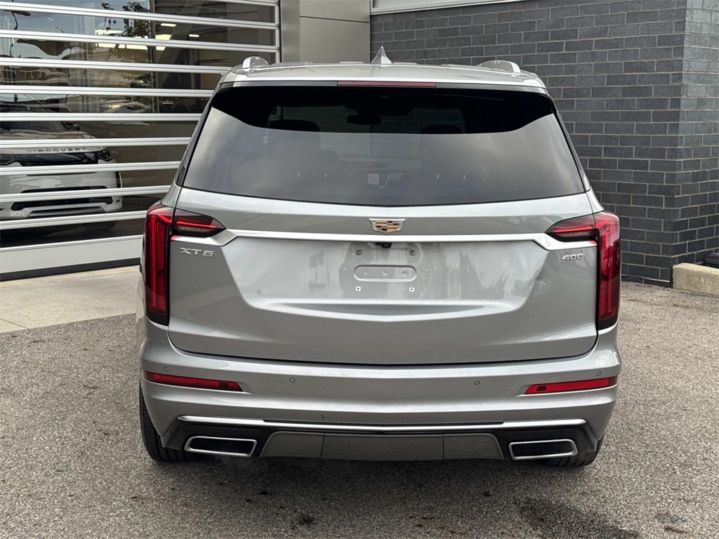 2025 Cadillac XT6 Premium Luxury photo 4