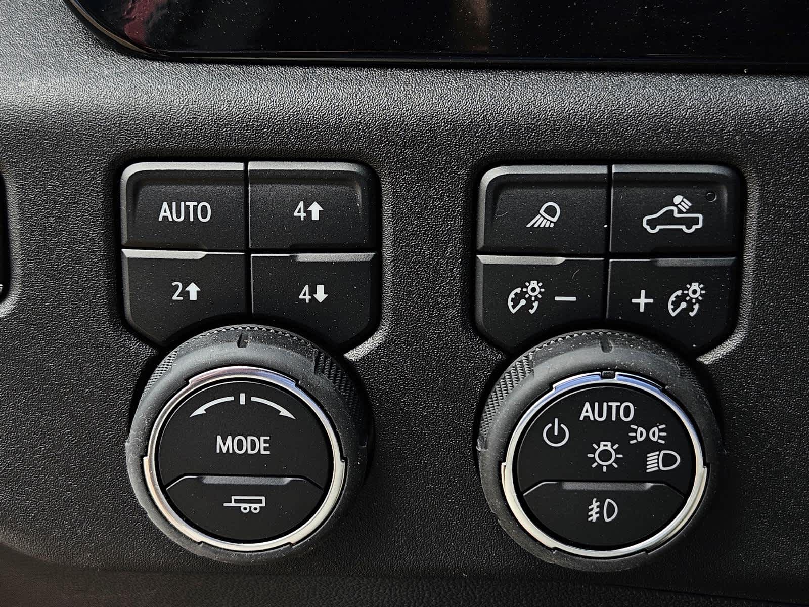 2025 Chevrolet Silverado 1500 RST photo 20