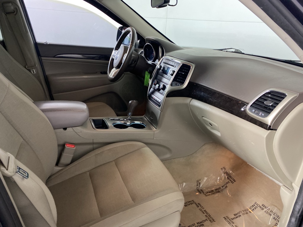 2012 Jeep Grand Cherokee Laredo photo 25