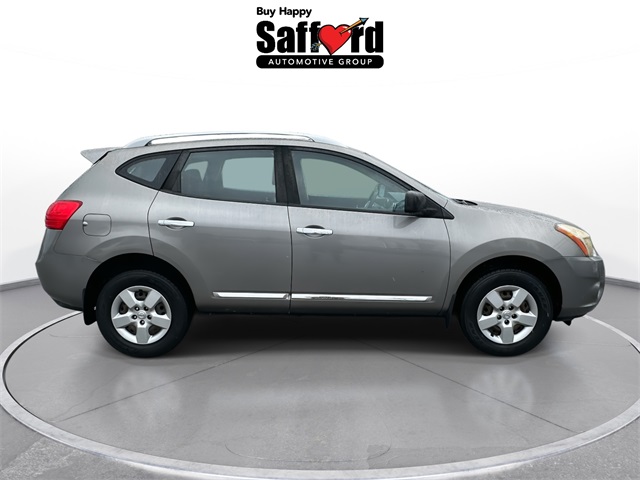 2015 Nissan Rogue Select S photo 3