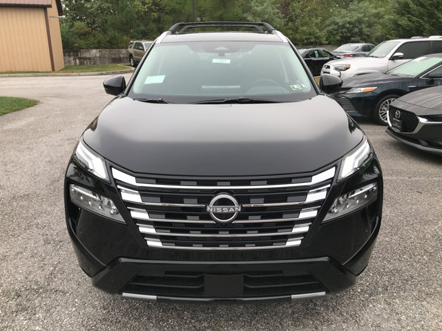 2026 Nissan Rogue Platinum photo 2