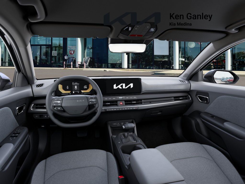 2025 Kia K4 LXS photo 14