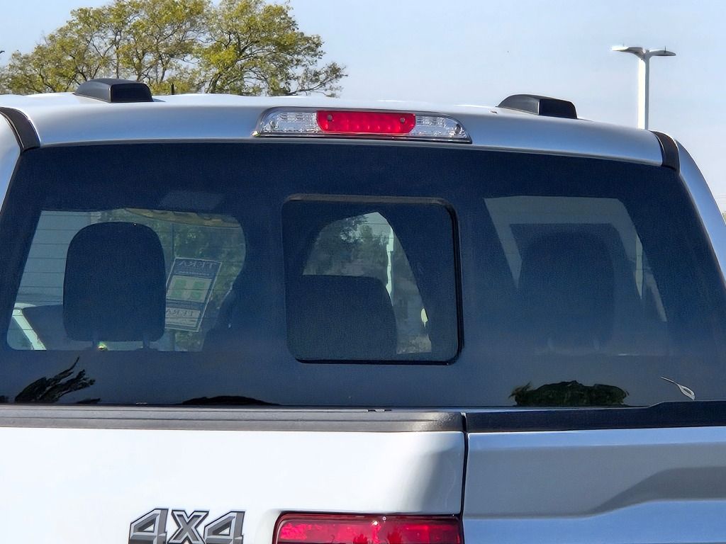 2025 Ford F-150 XLT photo 12