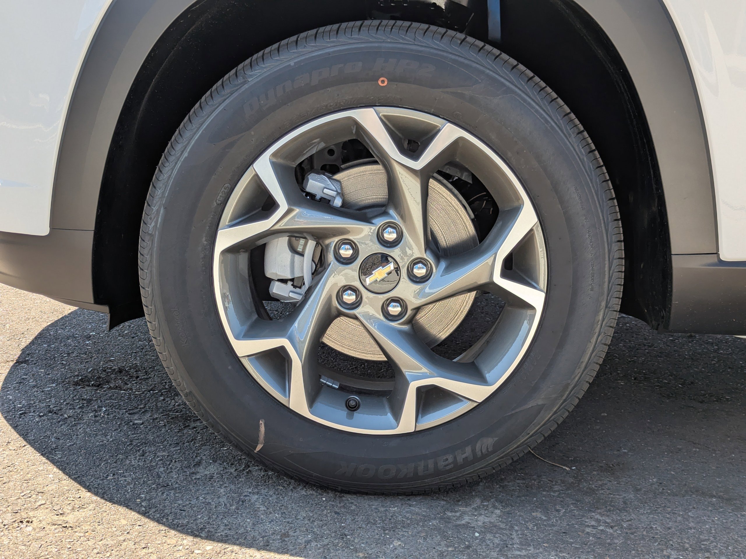 2025 Chevrolet Trax LT photo 44