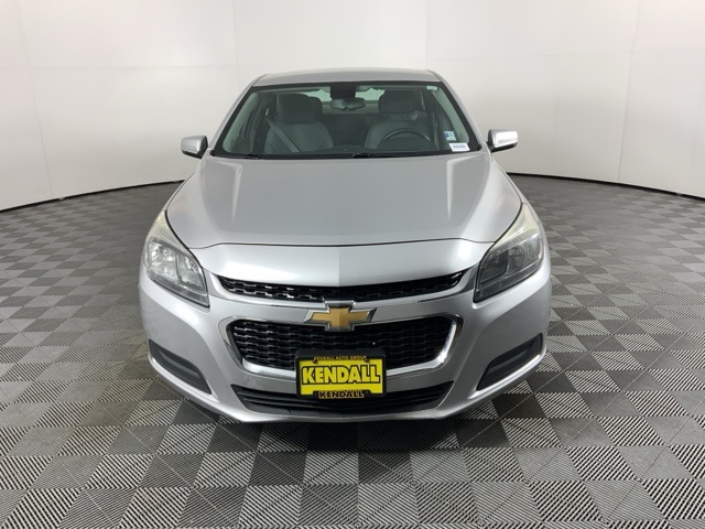 2015 Chevrolet Malibu LS photo 2