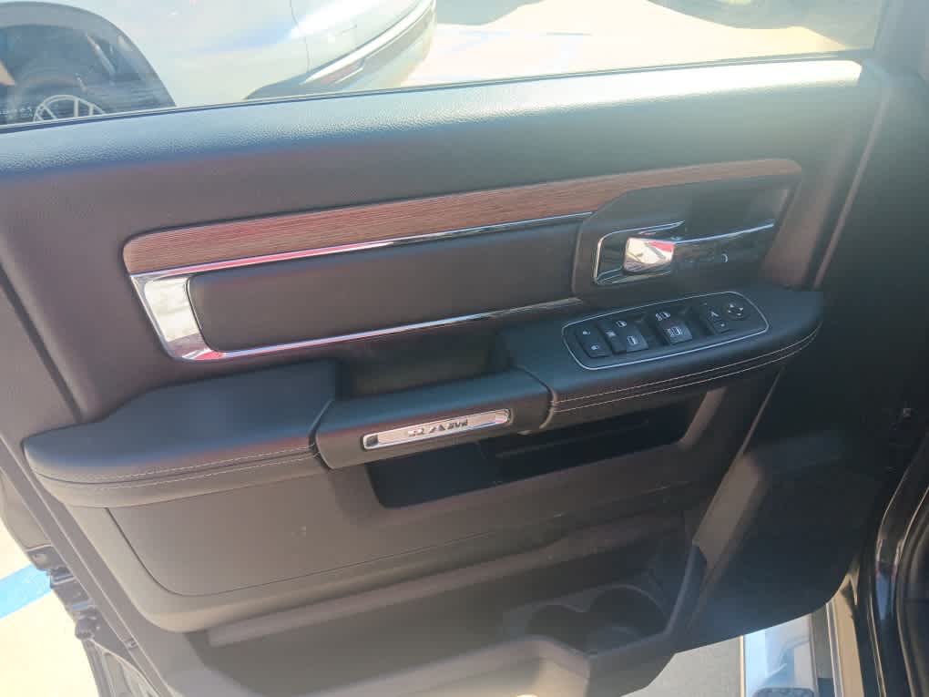 2018 Ram 1500 Laramie photo 6