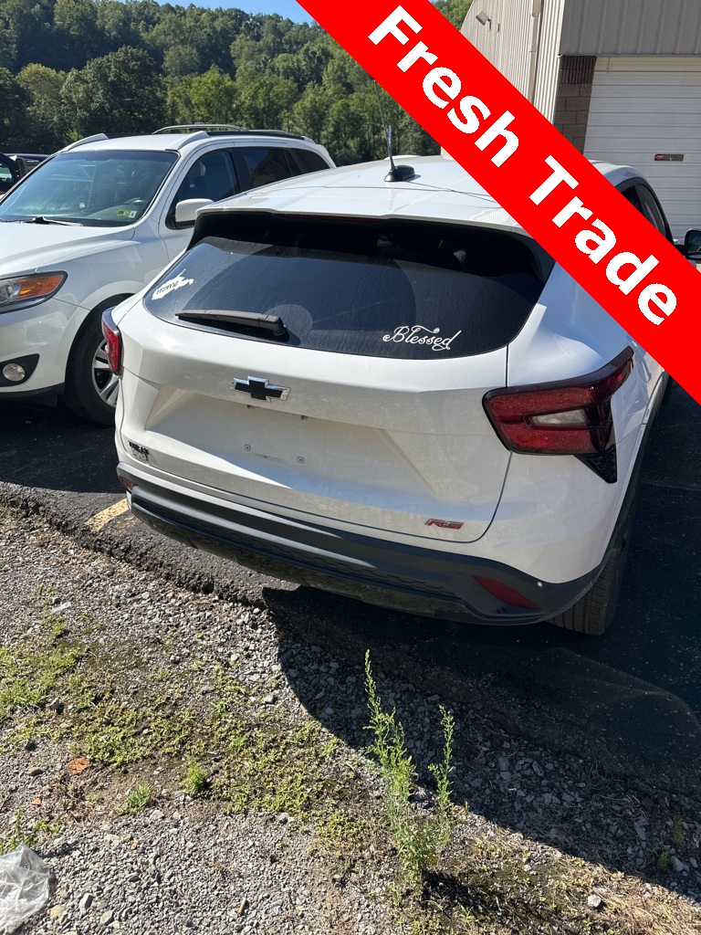 2024 Chevrolet Trax photo 4