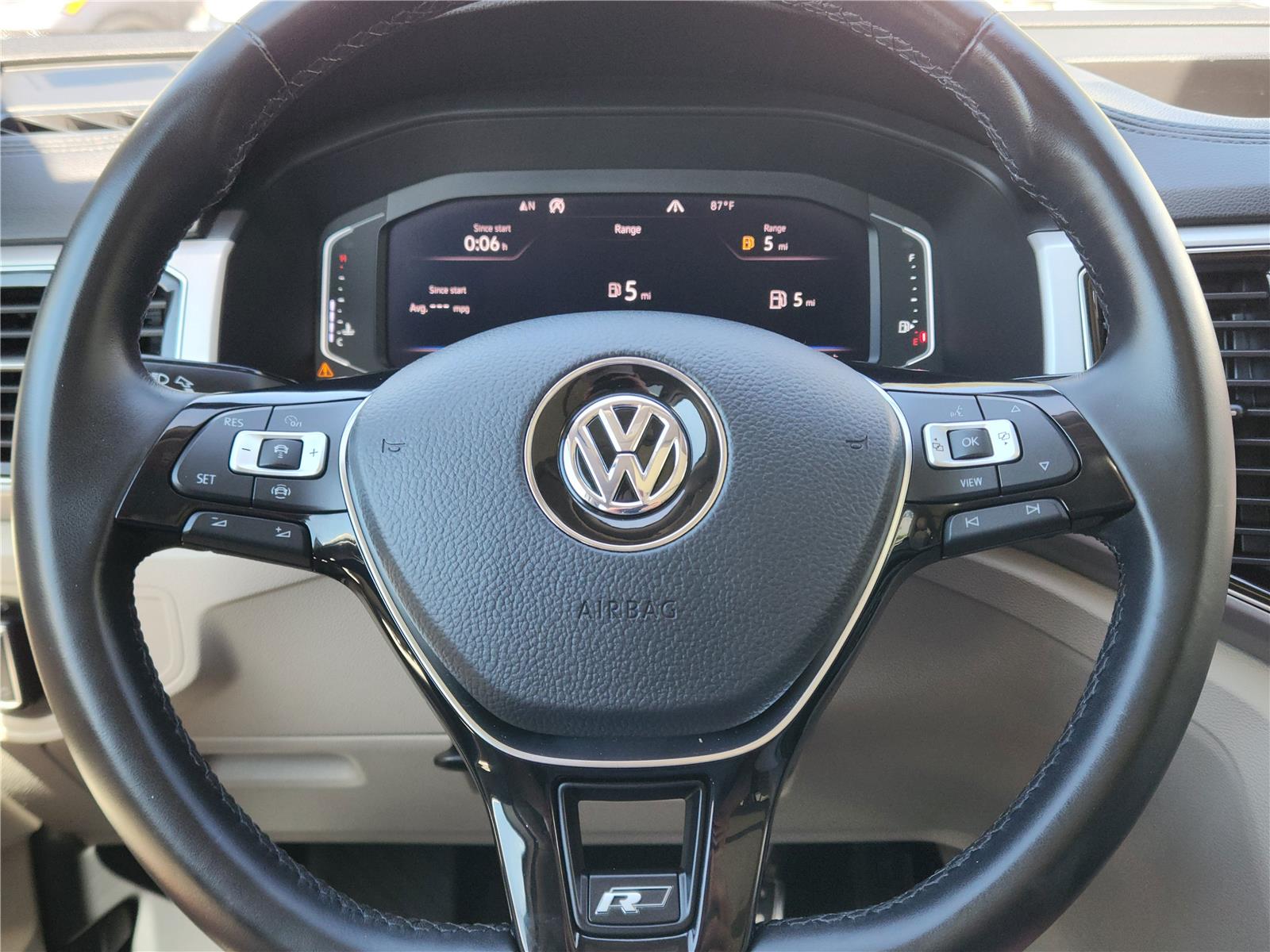 2019 Volkswagen Atlas V6 SEL R-Line photo 18