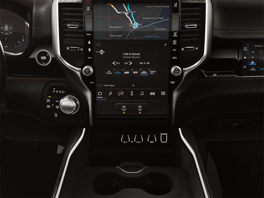 2026 Ram 1500 Laramie photo 19