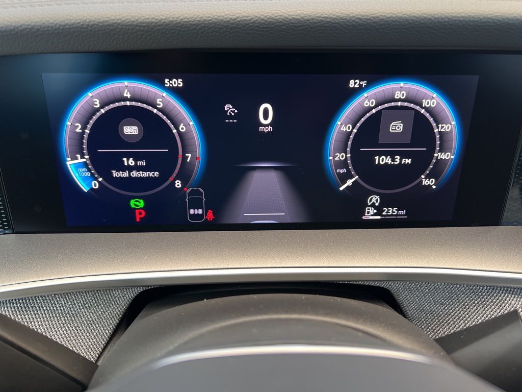 2025 Volkswagen Tiguan S photo 14