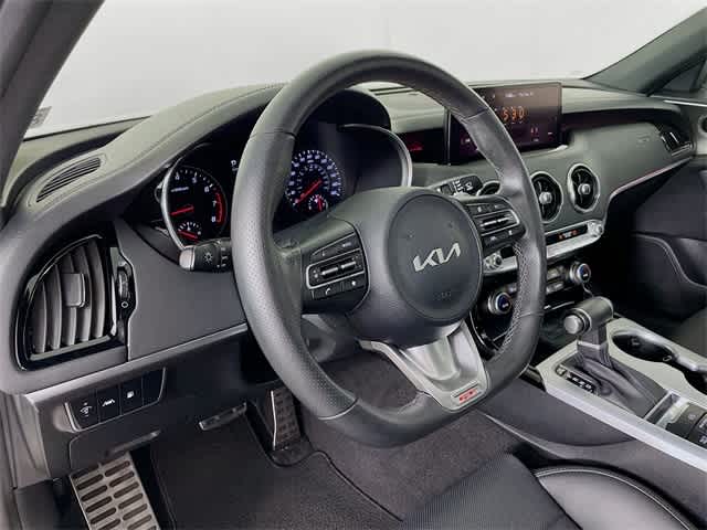 2022 Kia Stinger GT1 photo 11