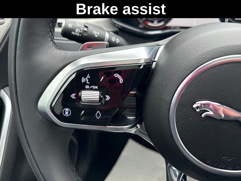 2025 Jaguar F-PACE P400 R-Dynamic S photo 19