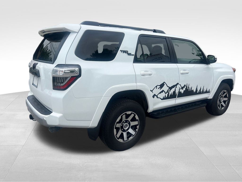 2024 Toyota 4Runner TRD Off-Road Premium photo 2