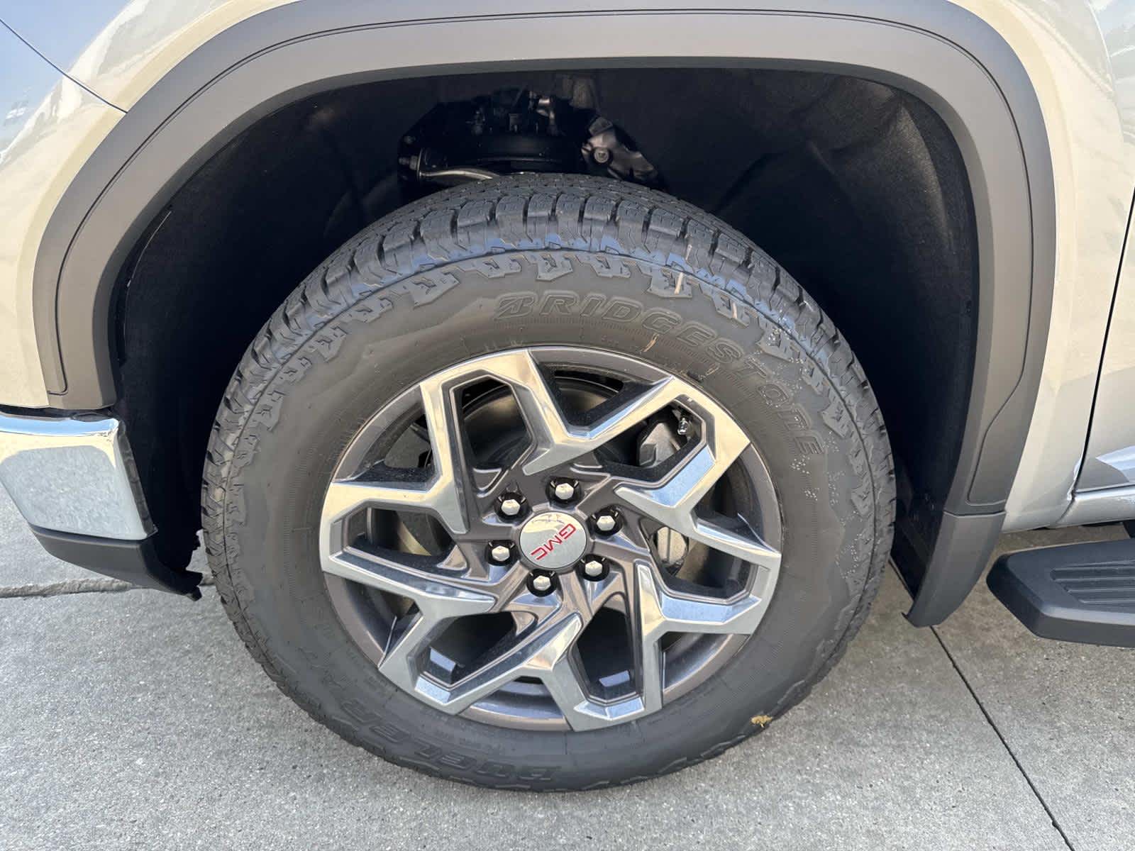 2026 Gmc Sierra 1500 SLT photo 4