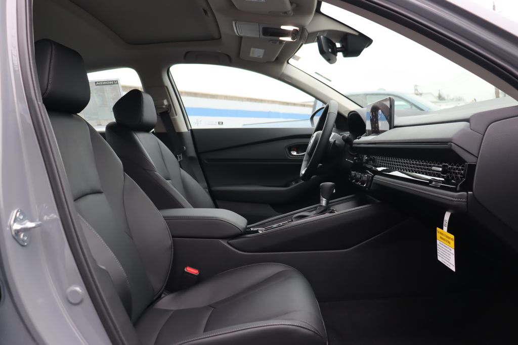 2025 Honda Accord Hybrid Touring photo 20