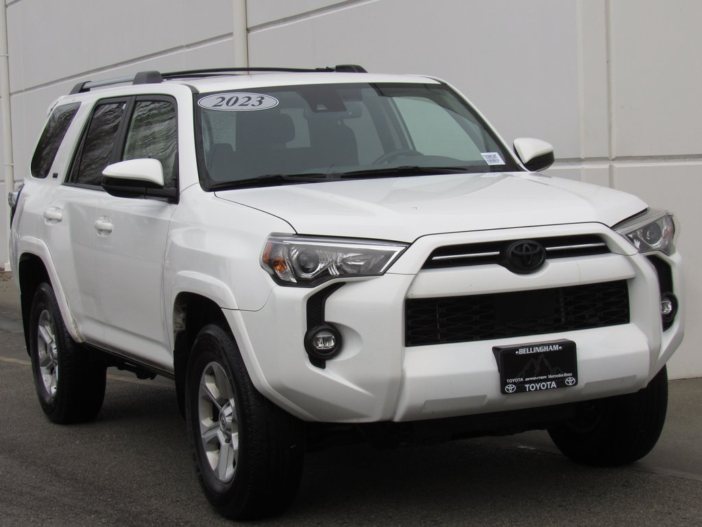 2023 Toyota 4Runner SR5 photo 2