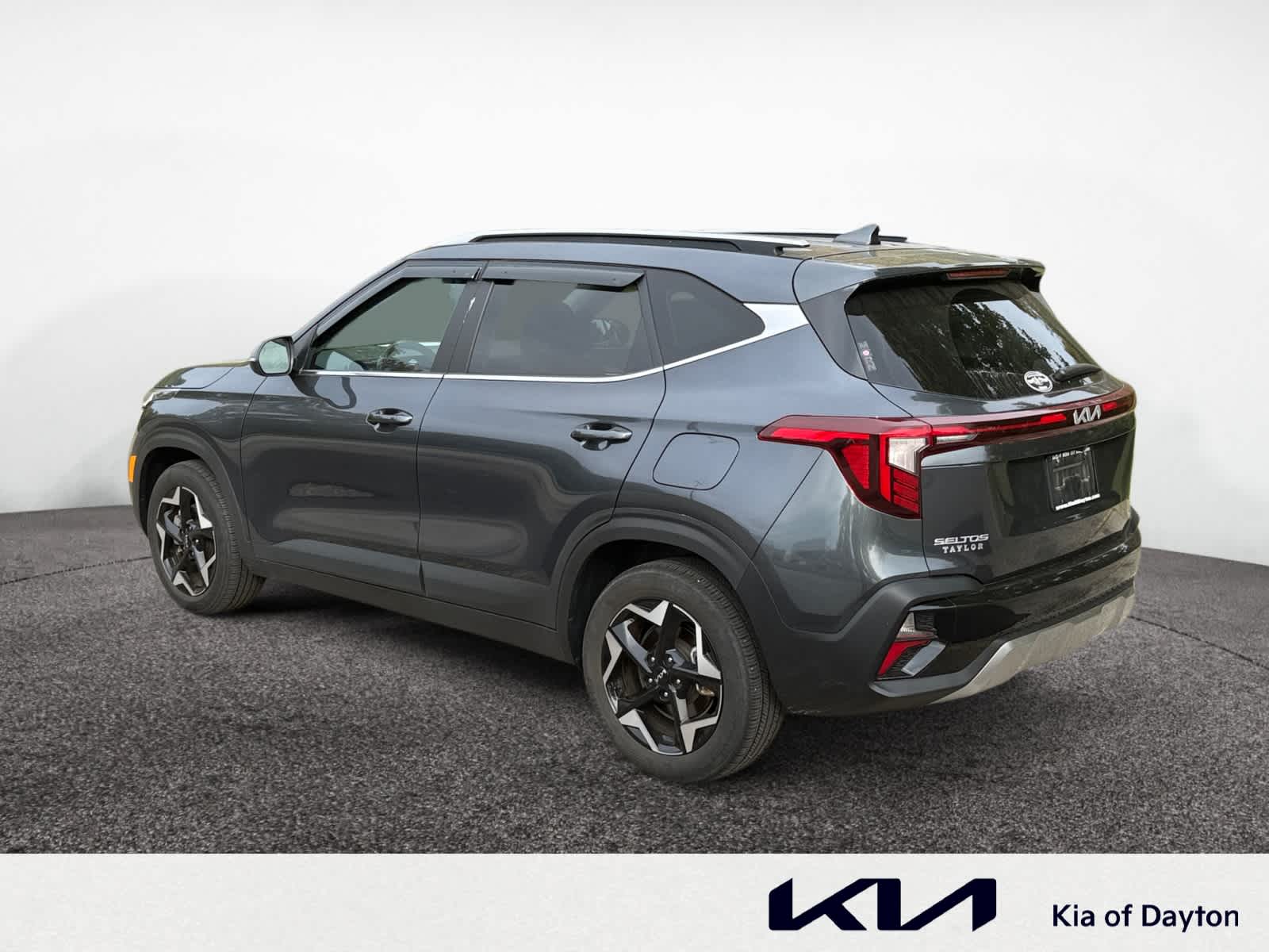 2024 Kia Seltos EX photo 3