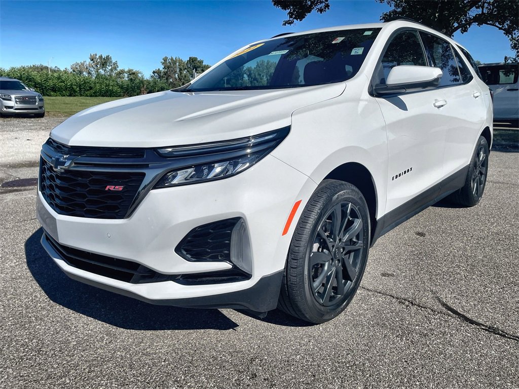 2022 Chevrolet Equinox RS photo 3