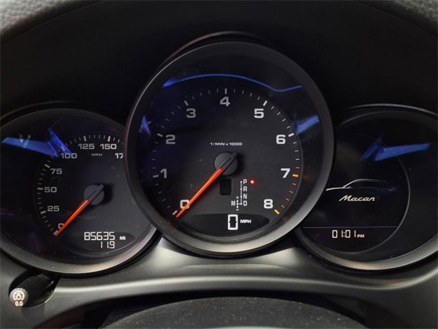 2018 Porsche Macan Base photo 20