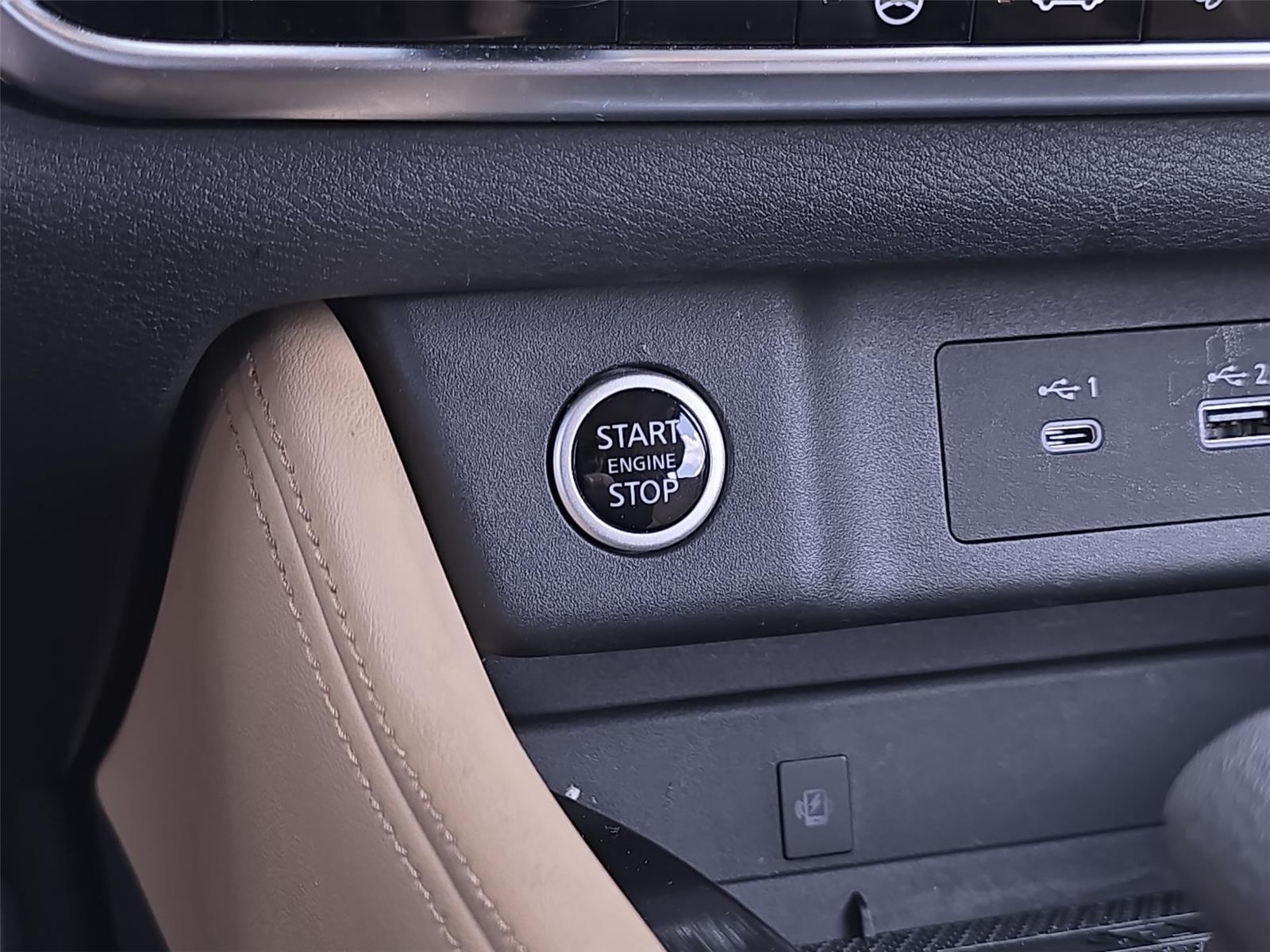 2023 Nissan Rogue Platinum photo 17