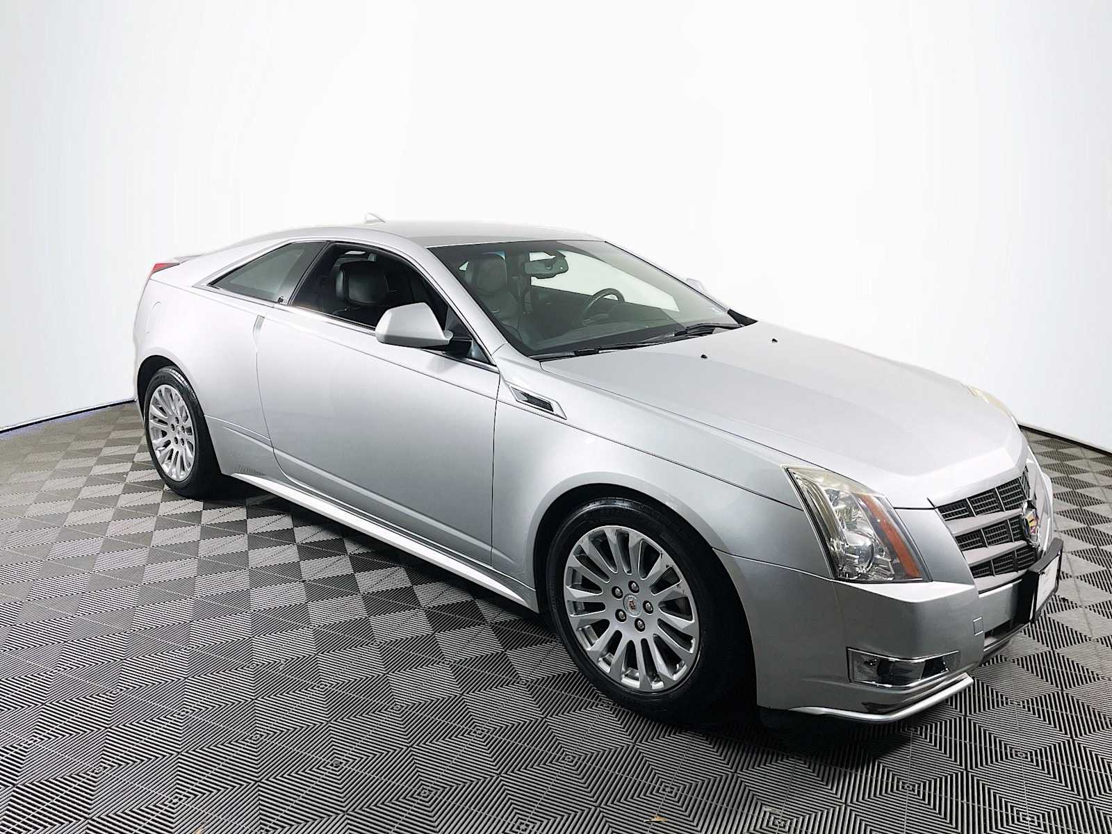 2011 Cadillac CTS Performance photo 3