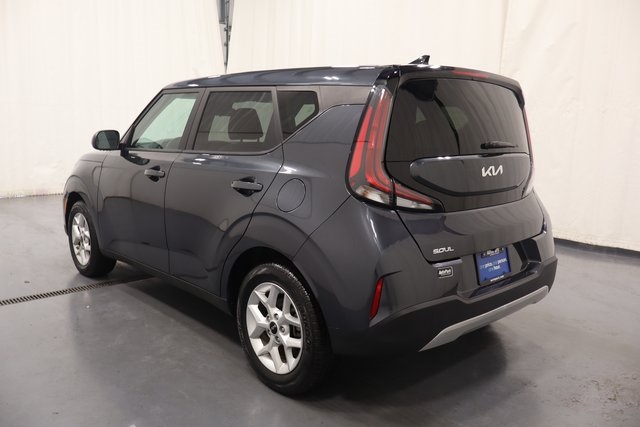 2025 Kia Soul LX photo 5