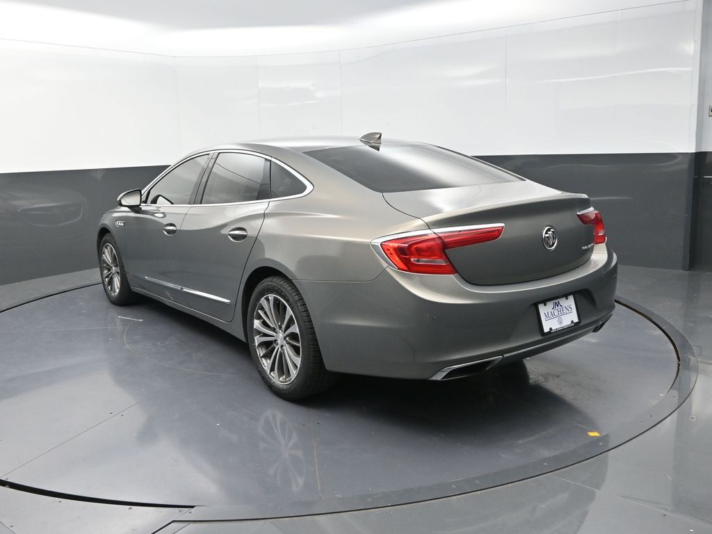 2019 Buick LaCrosse Preferred photo 4
