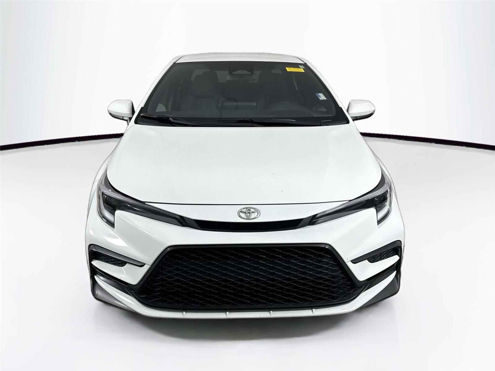 2025 Toyota Corolla SE photo 3