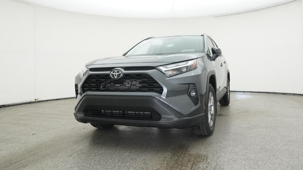 2025 Toyota RAV4 Hybrid LE photo 4
