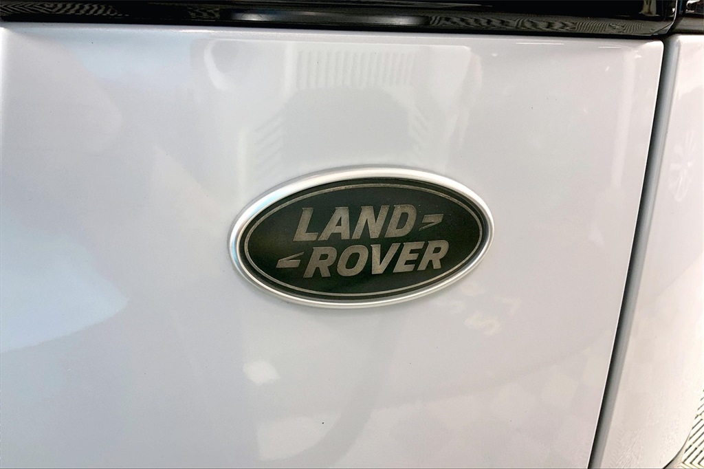 2018 Land Rover Range Rover R-Dynamic SE photo 28
