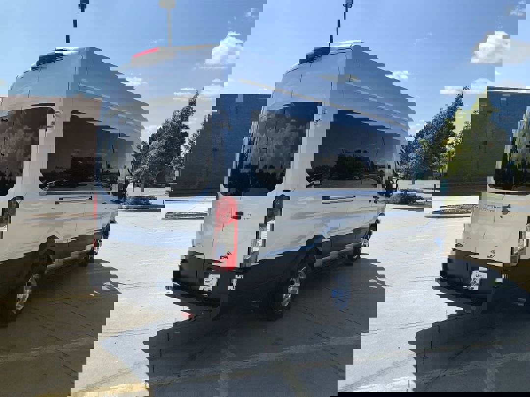 2025 Ford Transit Passenger XLT photo 4