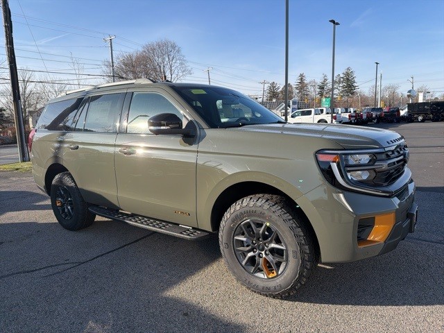 2025 Ford Expedition Tremor's photo